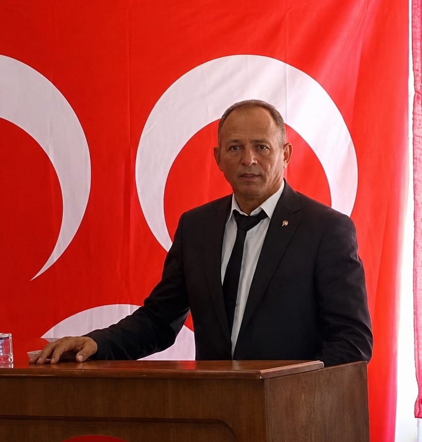 MHP Edirne ilçe kongreleri maratonu Lalapaşa ve Süloğlu ile başlarken; tek liste ile girilen seçimlerde Lalapaşa'da Göksel Kalkan güven tazeledi, Süloğlu'nda ise Hüseyin Erbay yeni başkan seçildi.